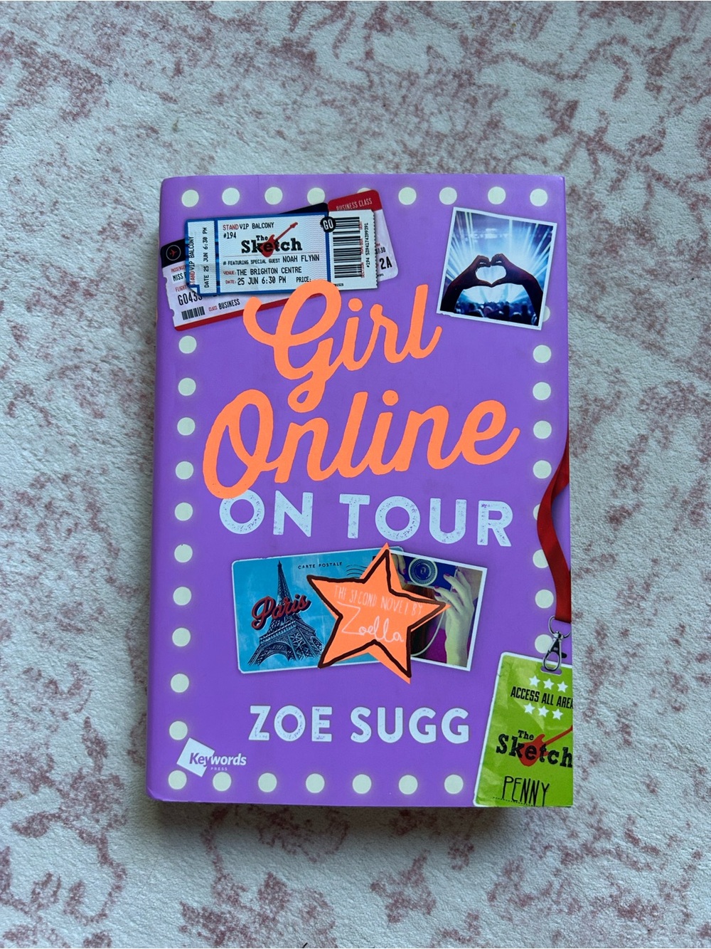 Book: Girl Online, On Tour by Zoe Sugg